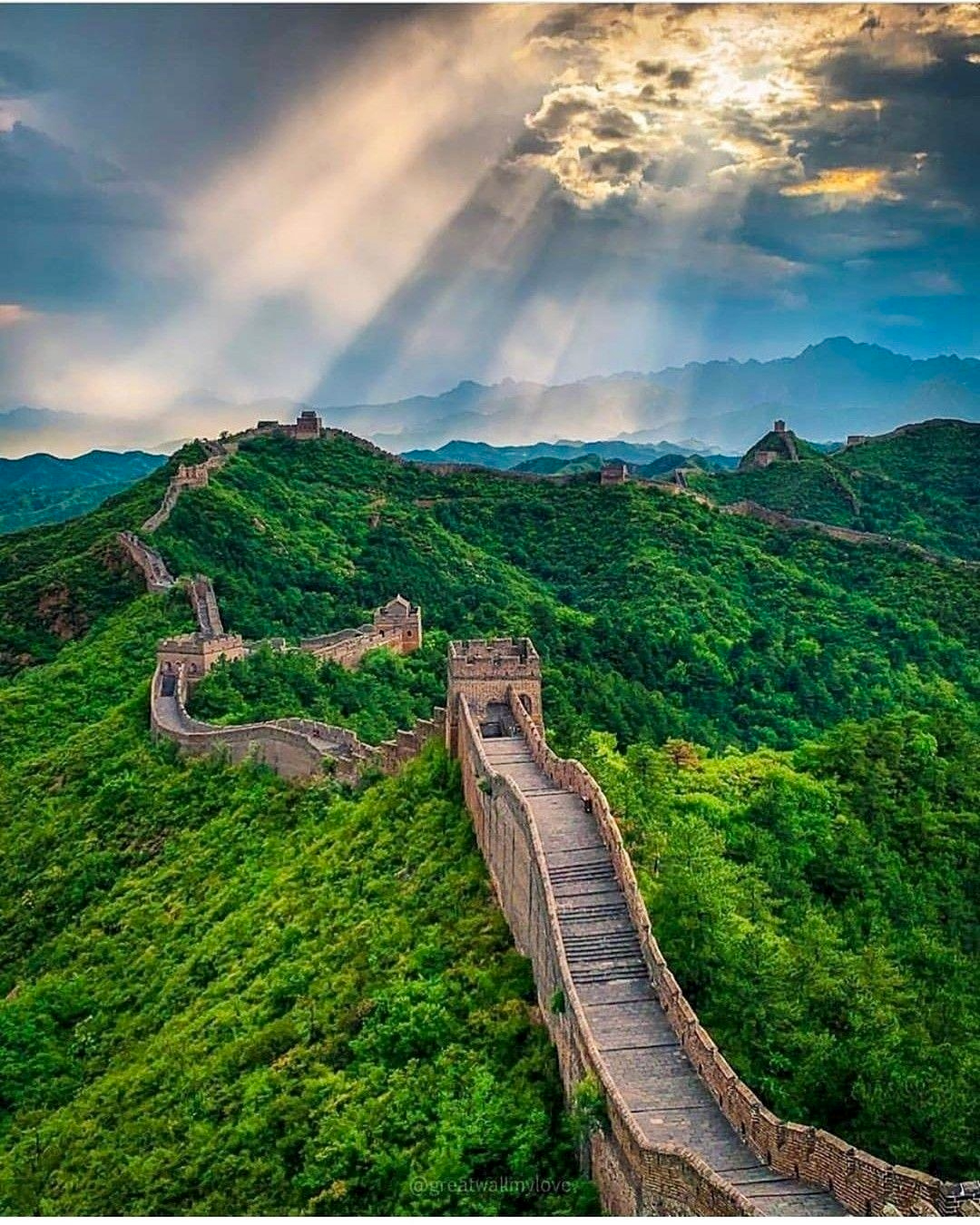 Great Wall of Light