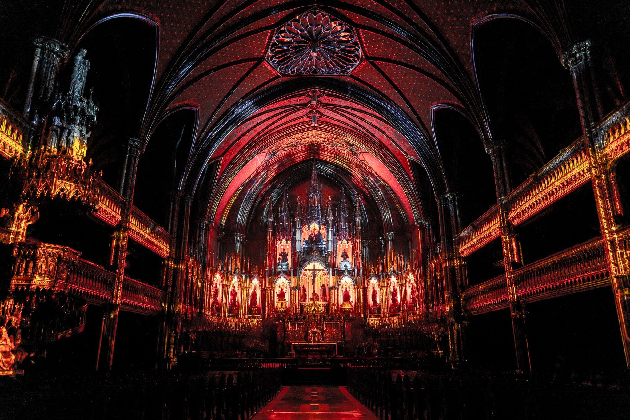 AURA by Moment Factory illuminating the interior of Notre-Dame Basilica in Montreal with architectural projection mapping